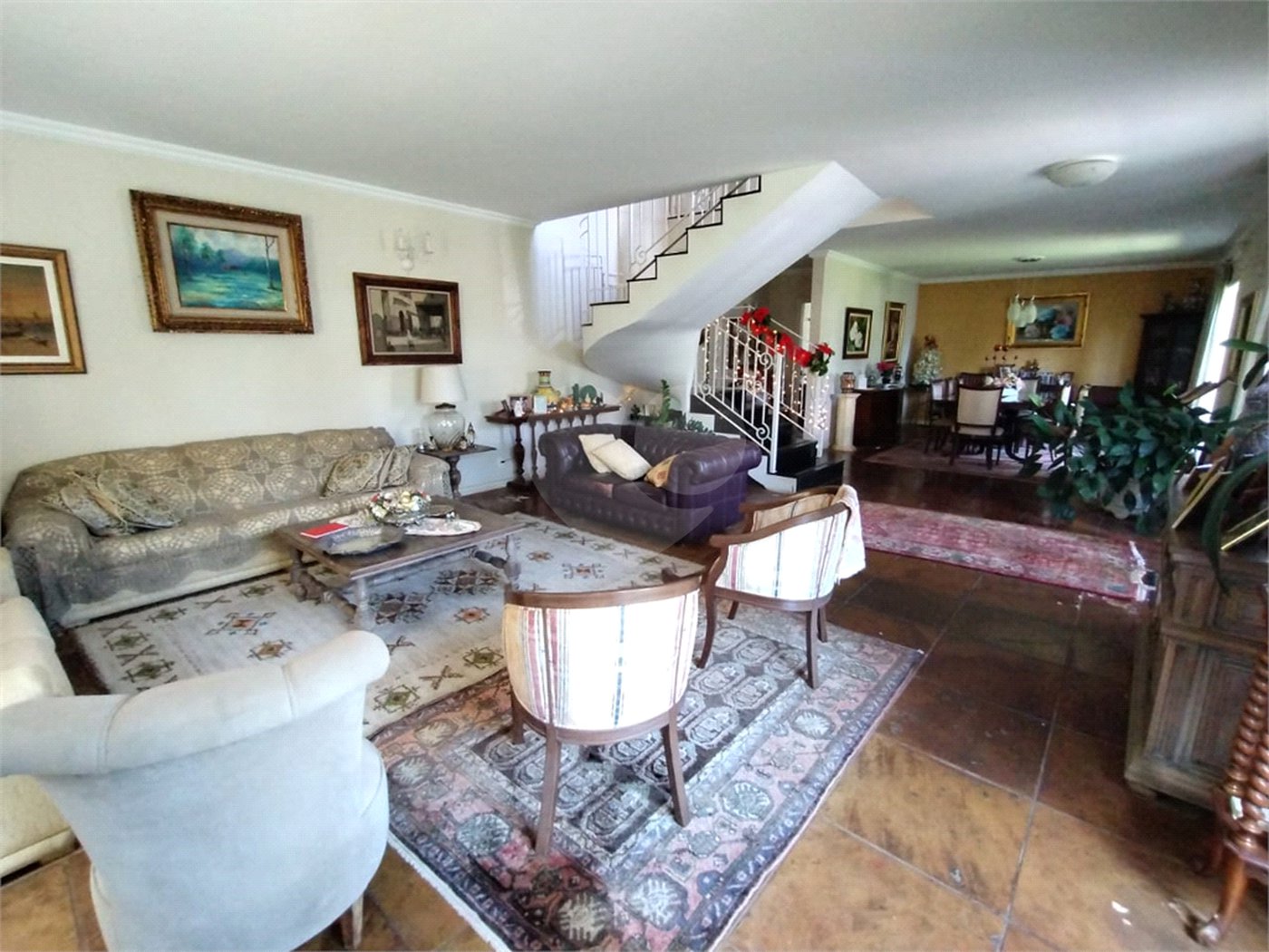 Casa à venda com 5 suítes em Jardim Colombo, Itapetininga, SP