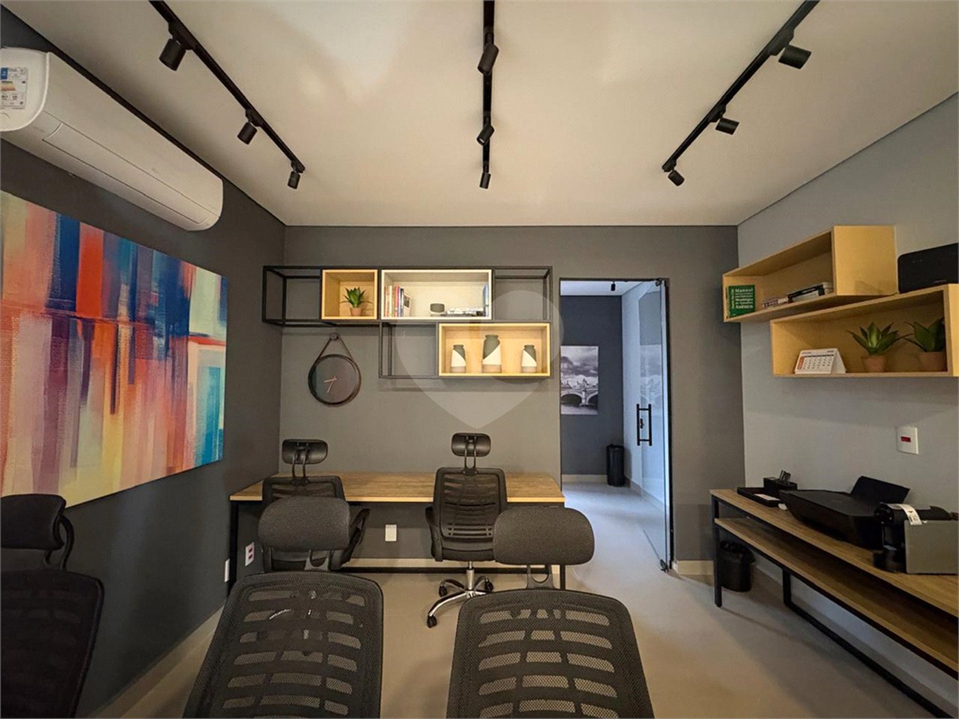 Apartamento à venda com 3 quartos, sendo 1 suíte,  em Jardim Faculdade, Sorocaba, SP