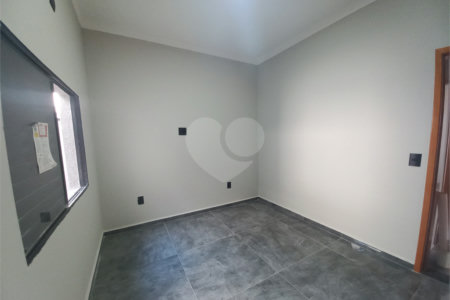 Casa à venda com 3 quartos, sendo 1 suíte, no condomínio Horto Florestal Villagio, Sorocaba - SP
