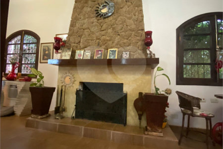 Sobrado à venda com 6 quartos, sendo 4 suítes,  em Retiro das Fontes, Atibaia, SP