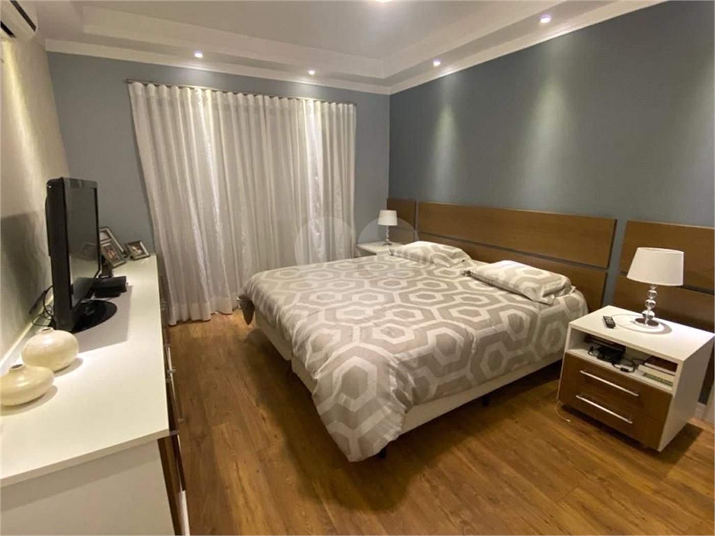 Casa à venda com 3 suítes no condomínio Villa dos Inglezes, Sorocaba - SP