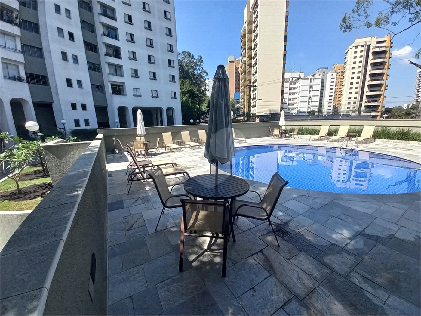 Apartamento à venda com 3 quartos, sendo 1 suíte, em Vila Andrade, São Paulo, SP