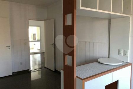 Apartamento à venda com 3 suítes em Vila Suzana, São Paulo, SP