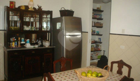 Casa à venda com 3 quartos, sendo 2 suítes,  no condomínio residencial Cantareira-pque Petropolis, Mairiporã - SP