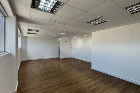 Sala para alugar em Vila Bastos, Santo André, SP
