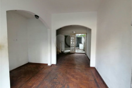 Sobrado à venda com 3 quartos em Vila Mariana, São Paulo, SP