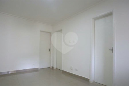 Casa à venda com 3 quartos, sendo 1 suíte,  em Jardim Bonfiglioli, São Paulo, SP