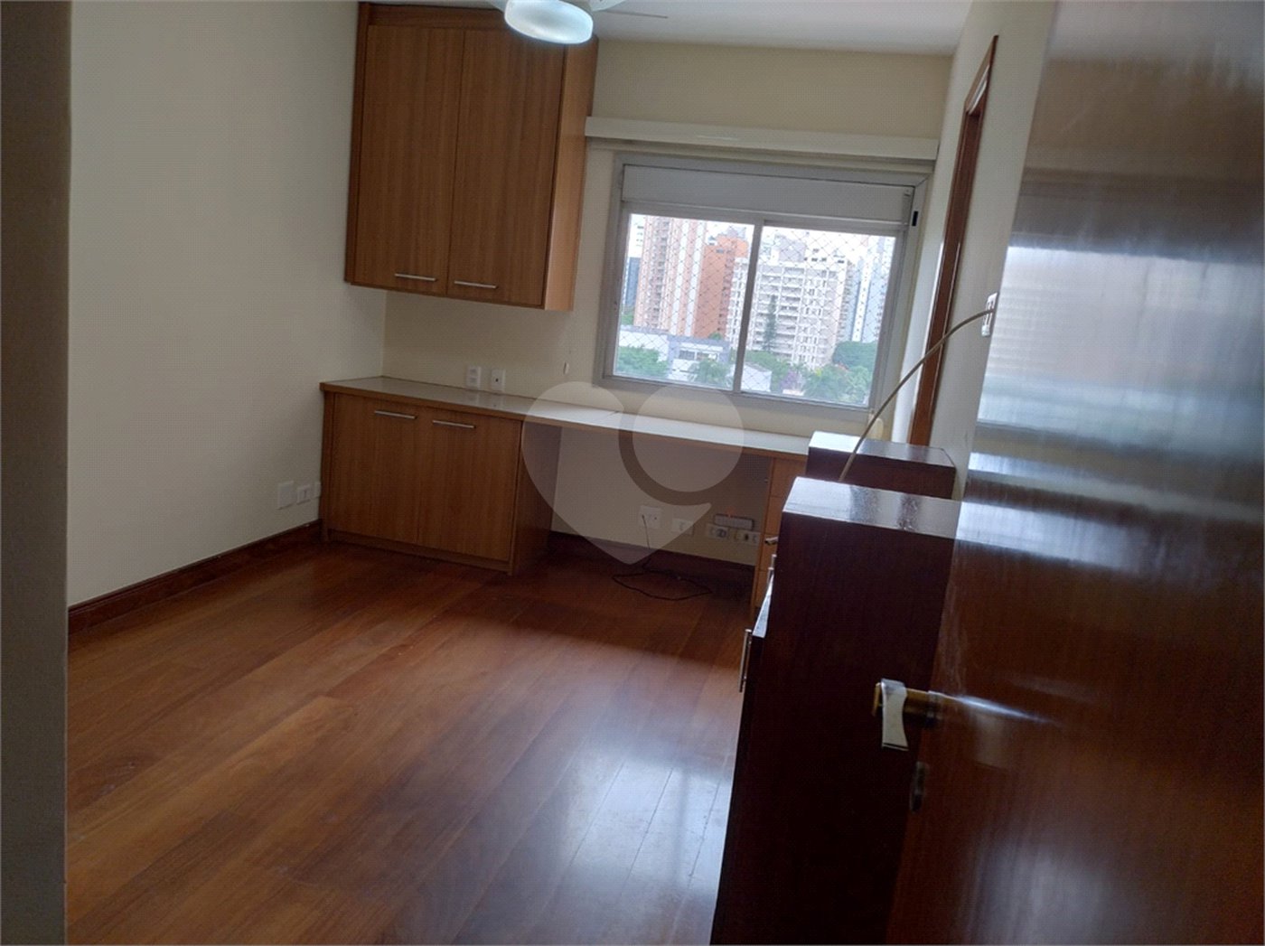 Apartamento para alugar com 3 suítes em Campo Belo, São Paulo, SP