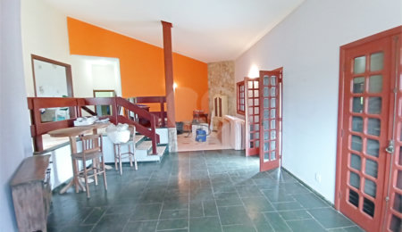 Casa à venda com 4 suítes no condomínio Estância Marambaia, Vinhedo - SP
