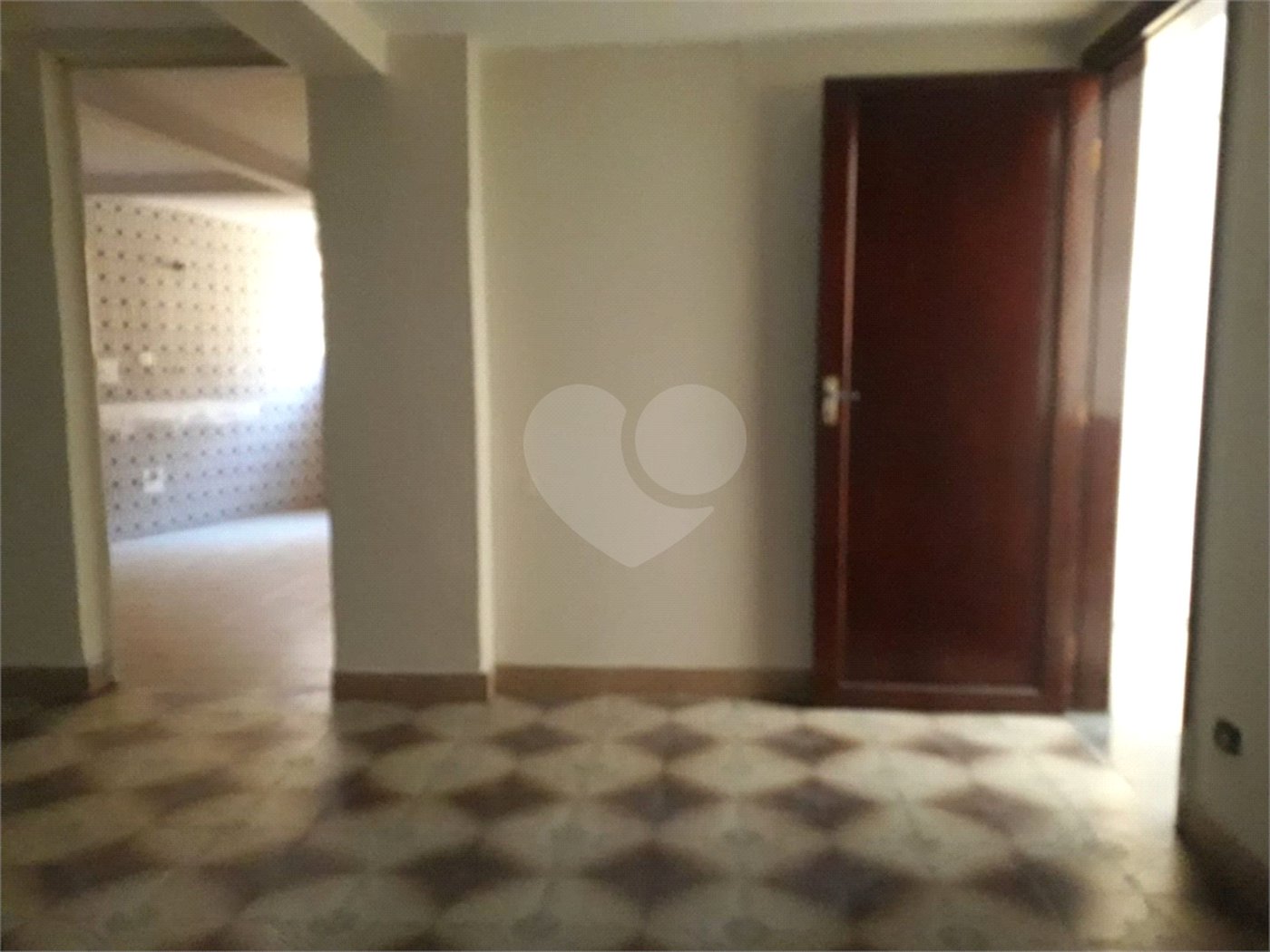 Sobrado para alugar com 4 quartos no Centro, São Roque, SP