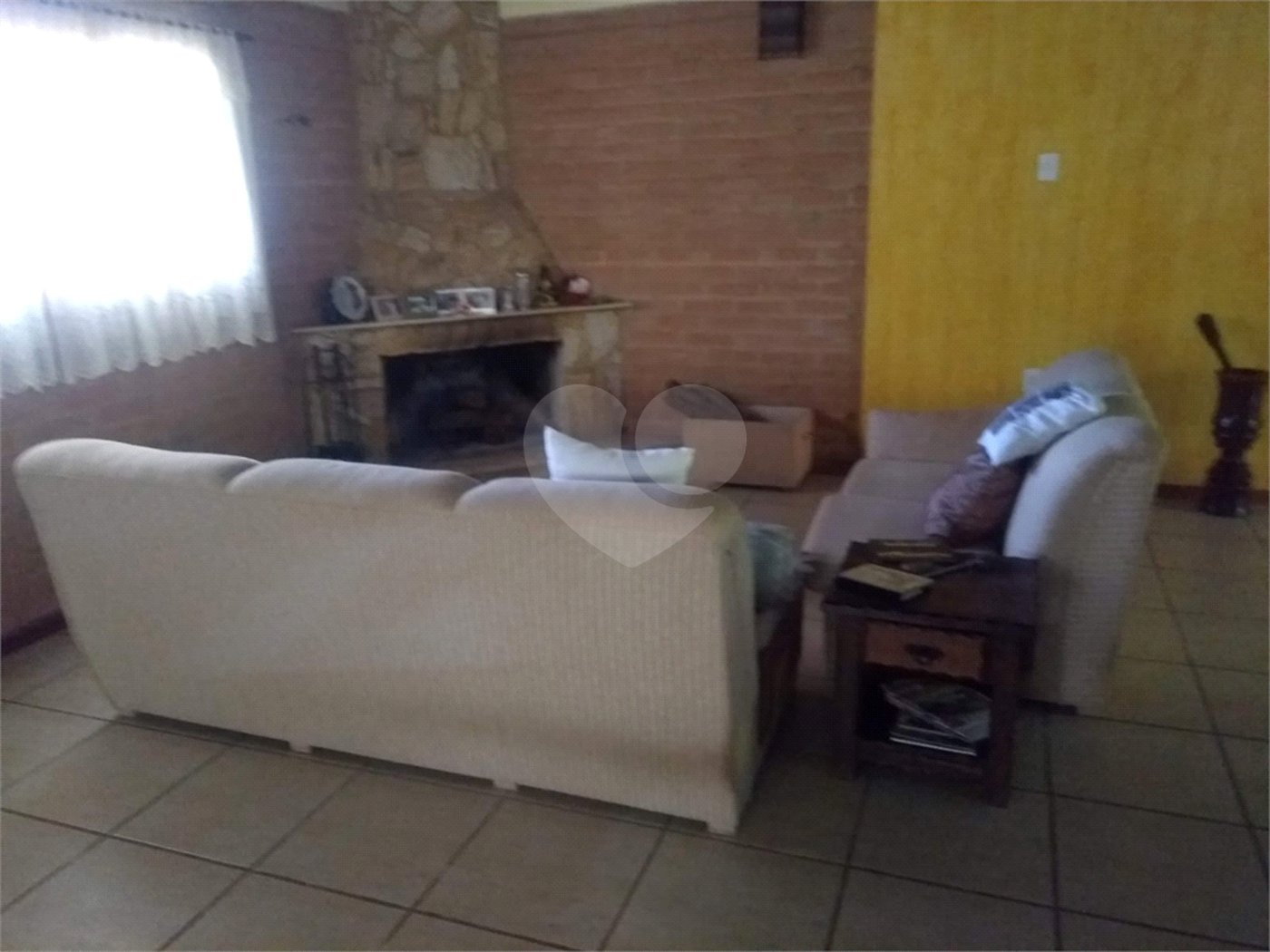 Chácara à venda com 4 quartos, sendo 1 suíte, em Bairro dos Pires, Extrema, MG
