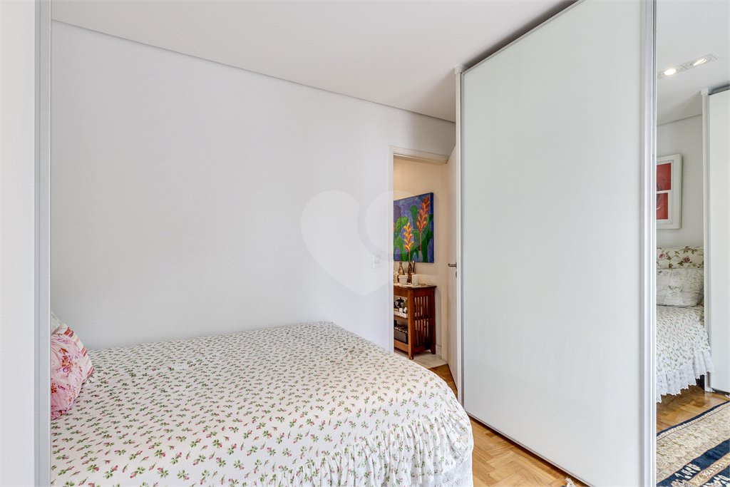 Casa de Vila à venda com 3 quartos, sendo 2 suítes, em Brooklin Velho, São Paulo, SP