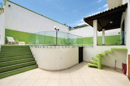 Casa à venda com 4 suítes no condomínio San Diego Park, Cotia - SP