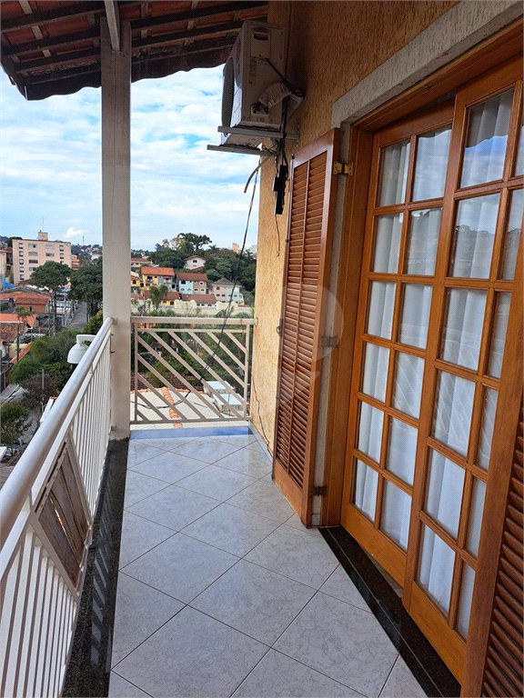 Sobrado à venda com 3 quartos em Tremembé, São Paulo, SP