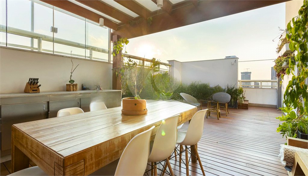Apartamento à venda ou para alugar com 2 suítes em Itaim Bibi, São Paulo, SP