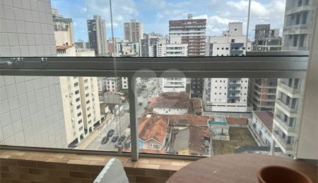 Apartamento à venda ou para alugar com 2 quartos, sendo 1 suíte,  em Guilhermina, Praia Grande, SP