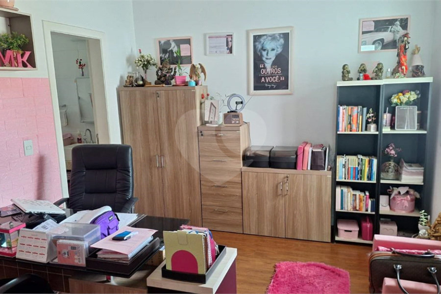 Sobrado à venda com 6 quartos, sendo 4 suítes, em Tremembé, São Paulo, SP