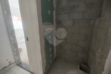 Apartamento 2 dormitórios (1 suíte) com vaga garagem, excelente localização, programa MCMV