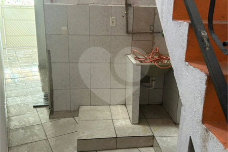 Sobrado à venda com 4 quartos, sendo 2 suítes, em Parque Sonia, São Paulo, SP