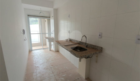 Apartamento à venda com 2 quartos, sendo 1 suíte,  em Bairro do Cambará, São Roque, SP