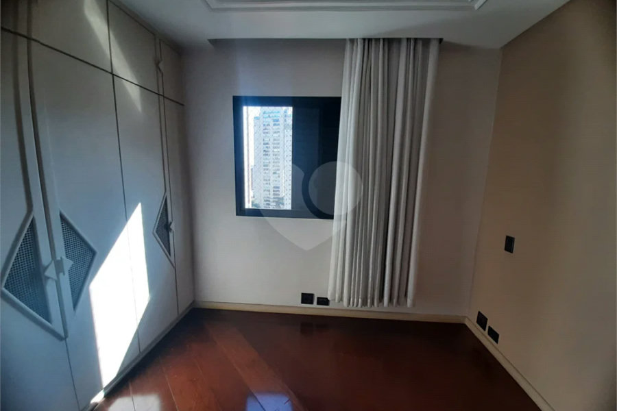 Apartamento à venda com 3 suítes em Tatuapé, São Paulo, SP