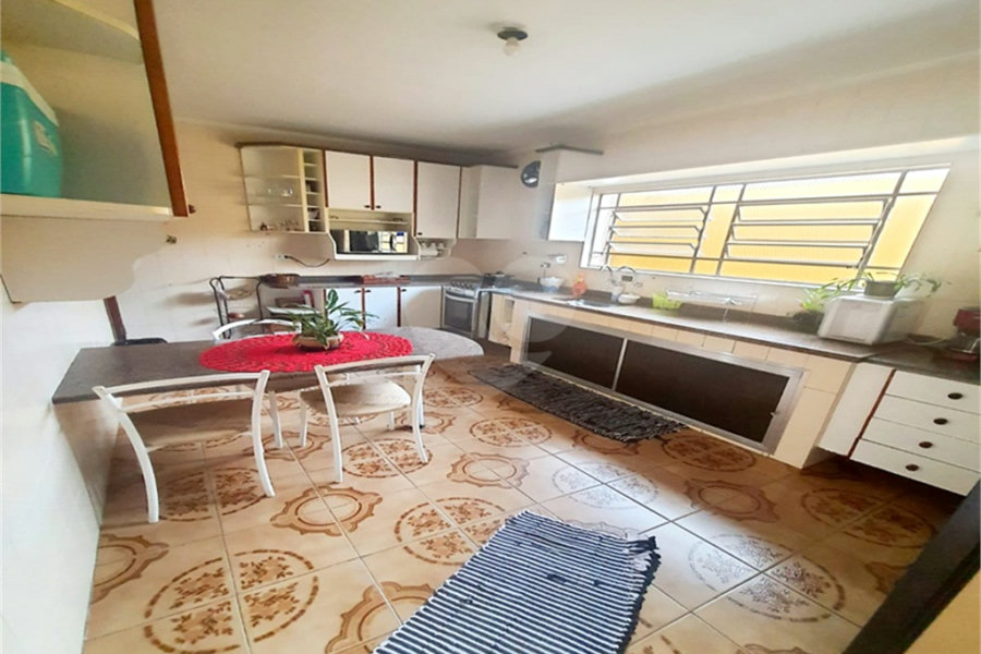 Casa à venda com 4 quartos em Jardim Almeida Prado, Guarulhos, SP