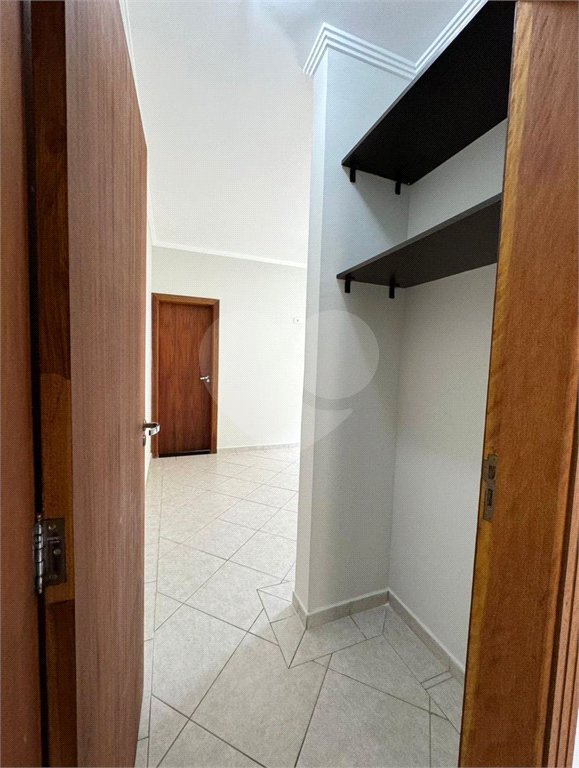Casa à venda com 3 quartos, sendo 1 suíte, no condomínio Bella Vita, Atibaia - SP