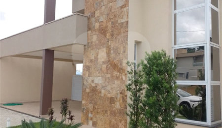 Casa à venda com 3 suítes no condomínio Lagos D'icaraí, Salto - SP