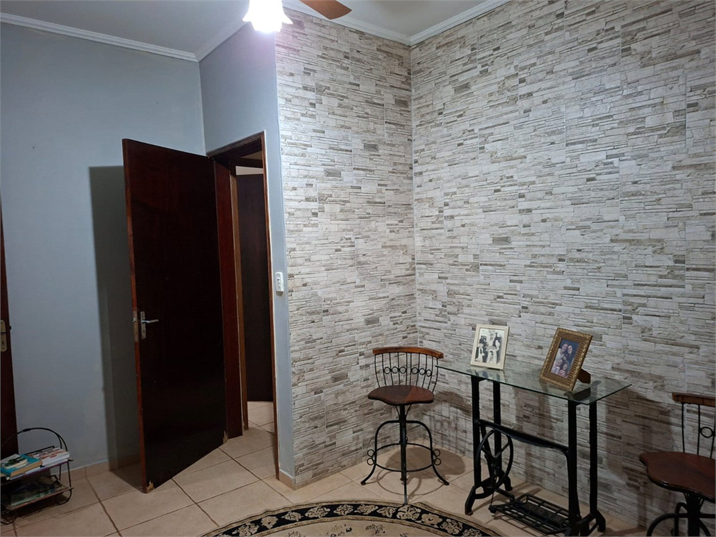 Chácara à venda com 3 quartos, sendo 1 suíte,  em Ribeirãozinho, Alambari, SP