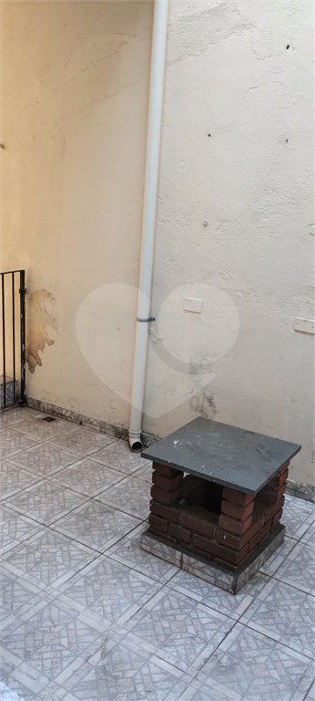Sobrado à venda com 4 quartos, sendo 1 suíte, em Vila Nivi, São Paulo, SP