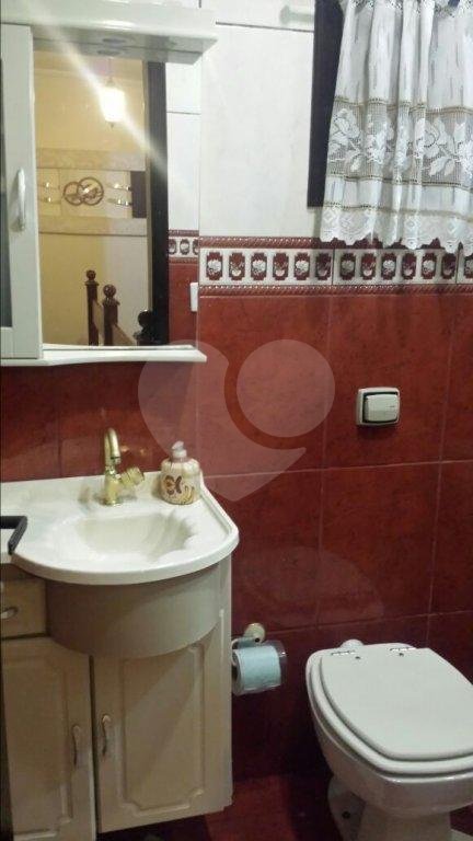 Casa à venda com 3 quartos, sendo 1 suíte, no condomínio Jardim das Pedras, São Paulo - SP