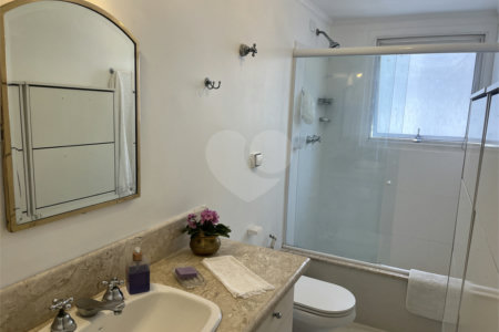 Apartamento à venda com 2 quartos, sendo 1 suíte,  em Itaim Bibi, São Paulo, SP