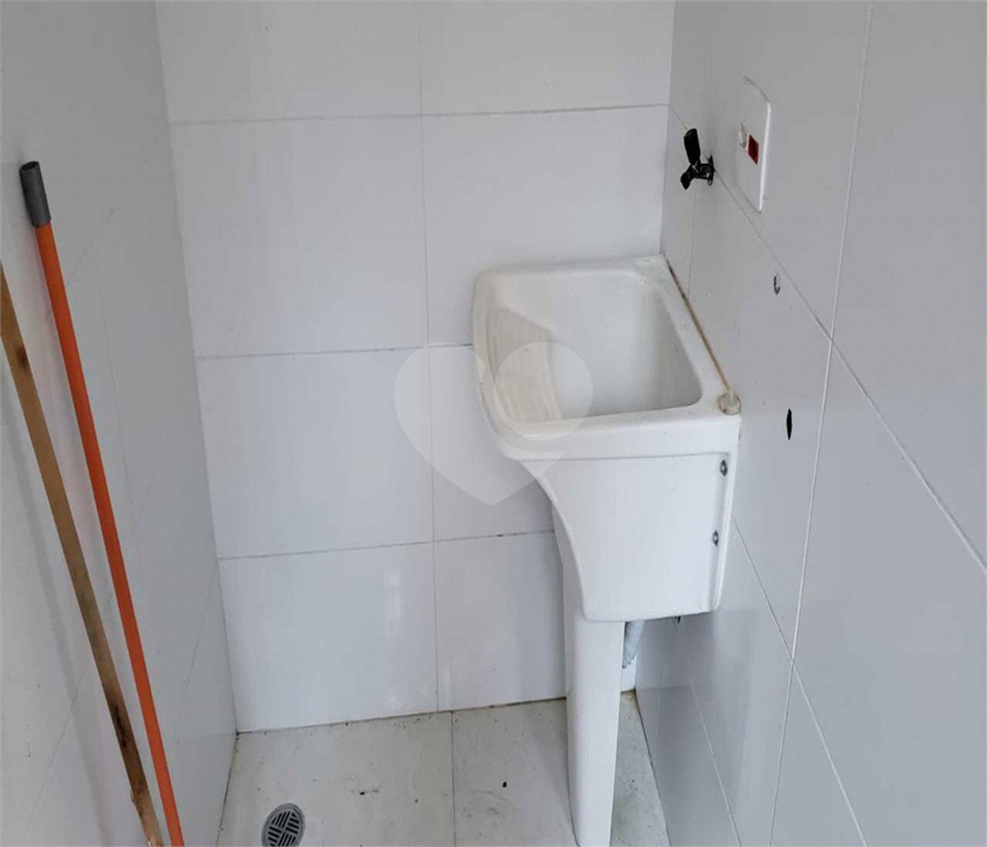 Sobrado à venda com 3 quartos, sendo 1 suíte, em Vila Romero, São Paulo, SP