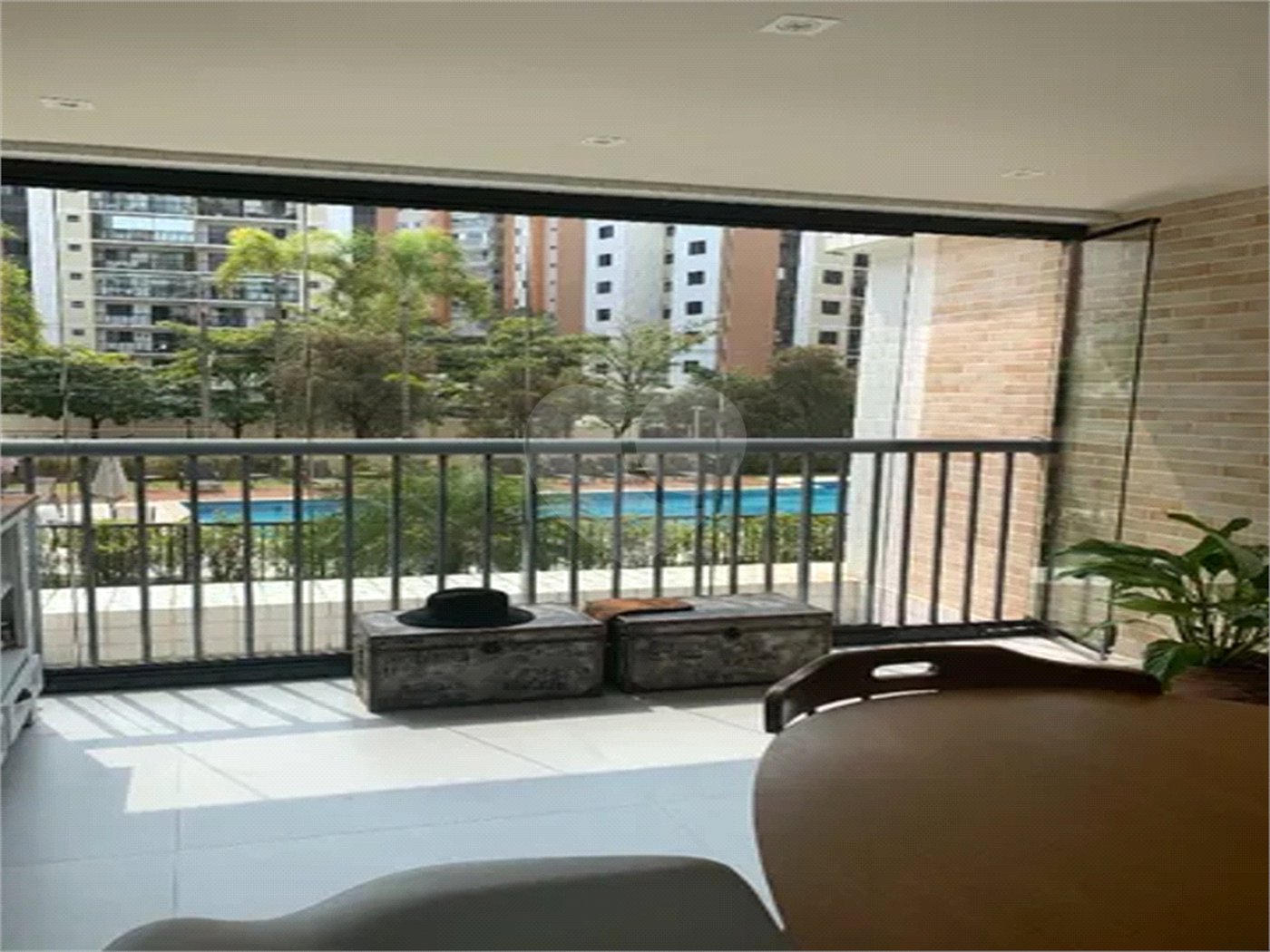Apartamento à venda com 3 quartos, sendo 1 suíte, em Cidade São Francisco, São Paulo, SP
