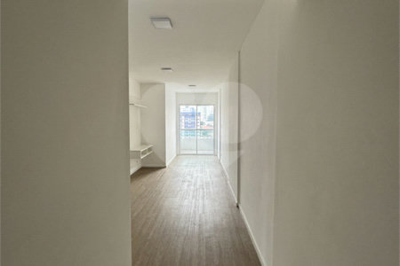 Apartamento à venda ou para alugar com 2 quartos, sendo 1 suíte, em Vila Assunção, Santo André, SP