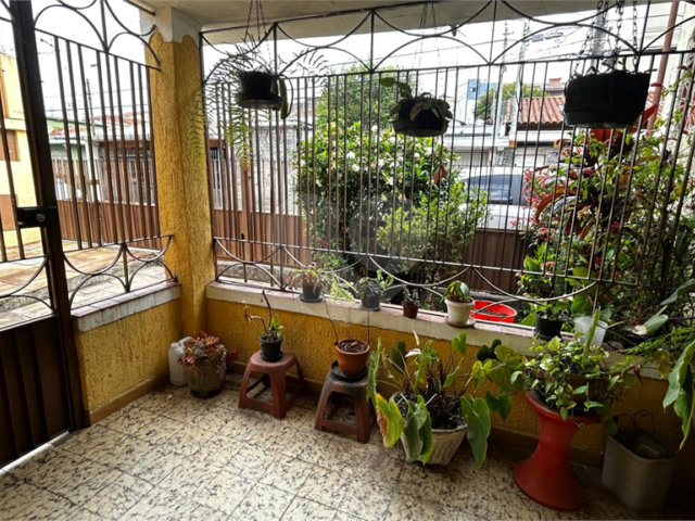 Casa Térrea à venda com 5 quartos em Imirim, São Paulo, SP