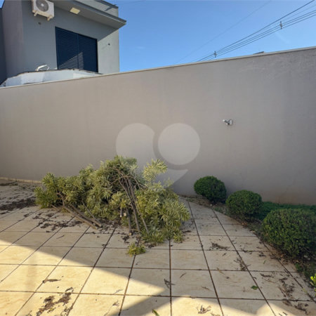 Casa para alugar com 4 quartos, sendo 3 suítes, em Vila Sfeir, Indaiatuba, SP