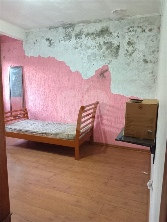 Sobrado à venda com 4 quartos, sendo 1 suíte,  em Furnas, São Paulo, SP
