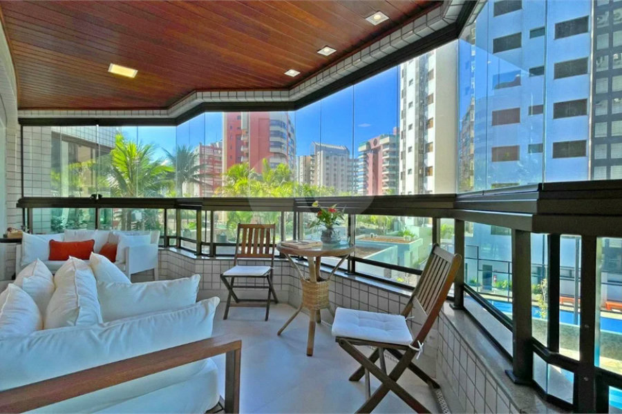 Apartamento à venda com 3 quartos, sendo 2 suítes, em Riviera de São Lourenço, Bertioga, SP