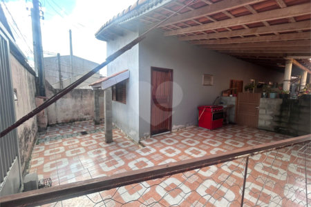 Casa à venda com 4 quartos no Centro, Tatuí, SP