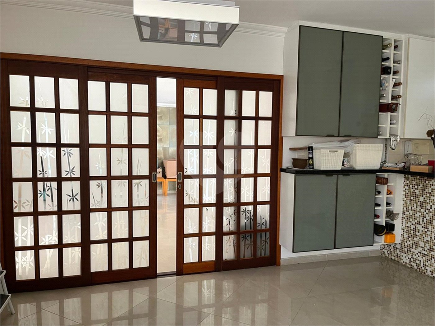 Sobrado à venda com 4 quartos, sendo 1 suíte,  em Vila Cordeiro, São Paulo, SP