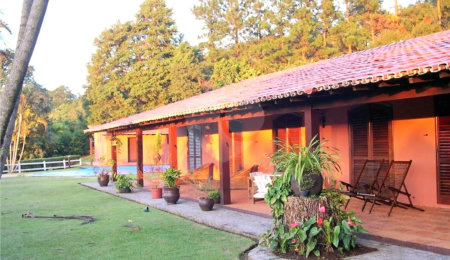 Casa em condomínio à venda ou para alugar com 4 quartos, sendo 2 suítes,  em Caixa D´água, Vinhedo, SP