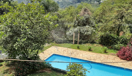 Casa à venda com 2 quartos em Caceia, Mairiporã, SP