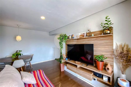 Apartamento à venda com 2 quartos, sendo 1 suíte, em Quarta Parada, São Paulo, SP
