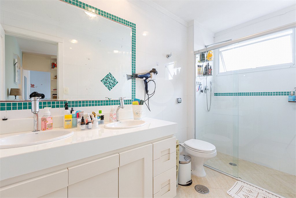 Apartamento à venda com 3 quartos, sendo 2 suítes, em Alto da Lapa, São Paulo, SP