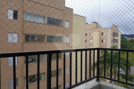 Apartamento para alugar com 2 quartos, sendo 1 suíte, em Jardim Carambeí, São Roque, SP