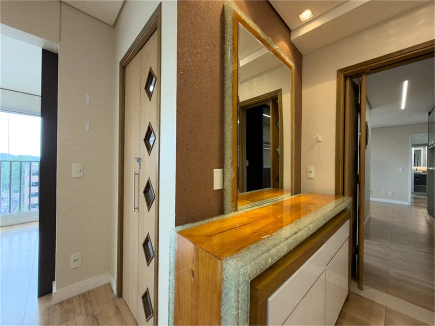 Apartamento à venda com 4 quartos, sendo 2 suítes, em Pinheiros, São Paulo, SP