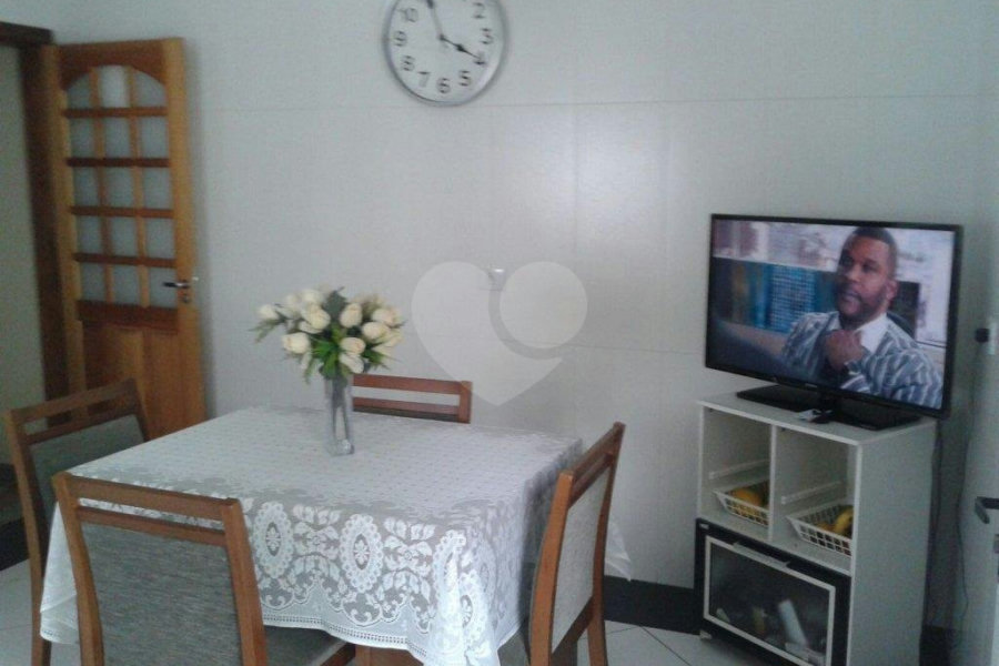 Sobrado à venda com 5 quartos, sendo 4 suítes, em Horto, São Paulo, SP