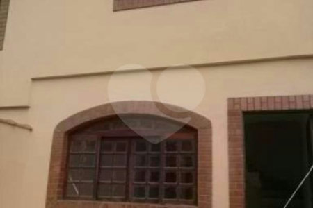 Sobrado à venda com 3 quartos, sendo 2 suítes, em Jardim Monte Kemel, São Paulo, SP