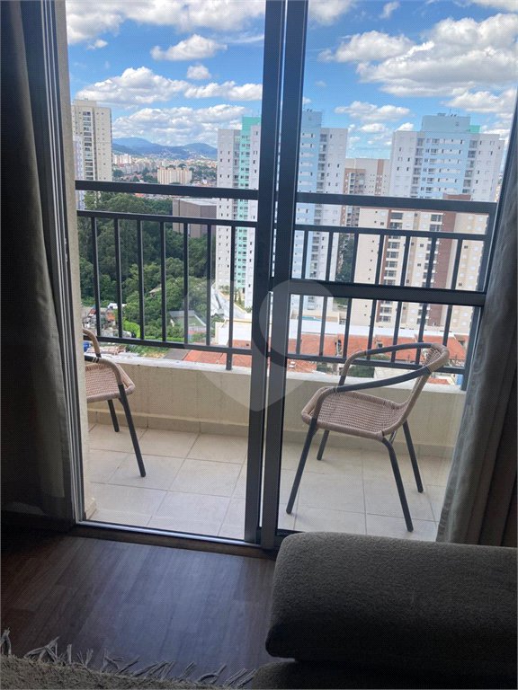 Apartamento à venda com 2 quartos, sendo 1 suíte,  em Jardim Flor da Montanha, Guarulhos, SP